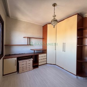 Apartamento com 225m², 3 dormitórios, 3 vagas, no bairro Rio Branco em Caxias do Sul para Comprar