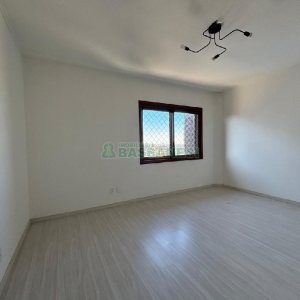 Apartamento com 225m², 3 dormitórios, 3 vagas, no bairro Rio Branco em Caxias do Sul para Comprar