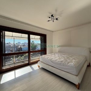 Apartamento com 225m², 3 dormitórios, 3 vagas, no bairro Rio Branco em Caxias do Sul para Comprar