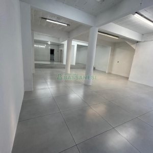 Loja com 640m², no bairro Centro em Caxias do Sul para Alugar