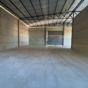 Pavilhão com 473m², no bairro Ana Rech em Caxias do Sul para Alugar