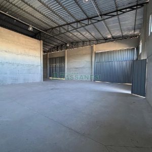 Pavilhão com 473m², no bairro Ana Rech em Caxias do Sul para Alugar