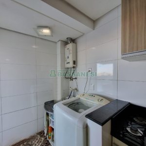 Apto Mobiliado com 72m², 2 dormitórios, 1 vaga, no bairro Vinhedos em Caxias do Sul para Alugar