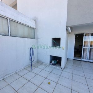 Apto Mobiliado com 72m², 2 dormitórios, 1 vaga, no bairro Vinhedos em Caxias do Sul para Alugar