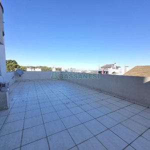 Apto Mobiliado com 72m², 2 dormitórios, 1 vaga, no bairro Vinhedos em Caxias do Sul para Alugar