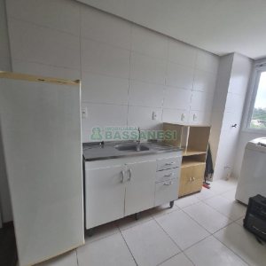 Apto Mobiliado com 42m², 2 dormitórios, 1 vaga, no bairro Marechal Floriano em Caxias do Sul para Alugar