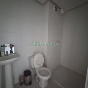 Apto Mobiliado com 42m², 2 dormitórios, 1 vaga, no bairro Marechal Floriano em Caxias do Sul para Alugar