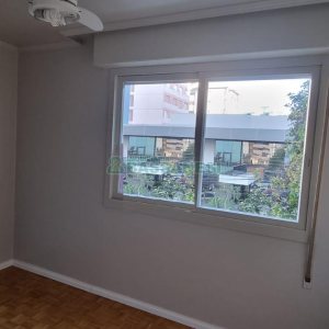 Apartamento com 60m², 2 dormitórios, no bairro São Pelegrino em Caxias do Sul para Comprar