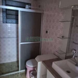 Apartamento com 60m², 2 dormitórios, no bairro São Pelegrino em Caxias do Sul para Comprar