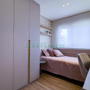 Apartamento com 110m², 3 dormitórios, 2 vagas, no bairro Petrópolis em Caxias do Sul para Comprar
