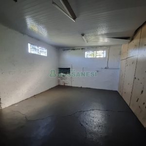 Pavilhão com 1000m², no bairro Sagrada Família em Caxias do Sul para Alugar