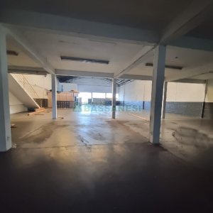 Pavilhão com 1000m², no bairro Sagrada Família em Caxias do Sul para Alugar