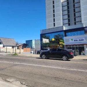 Terreno com 588m², no bairro Sagrada Família em Caxias do Sul para Comprar