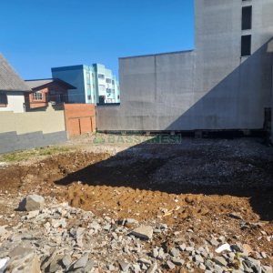 Terreno com 588m², no bairro Sagrada Família em Caxias do Sul para Comprar