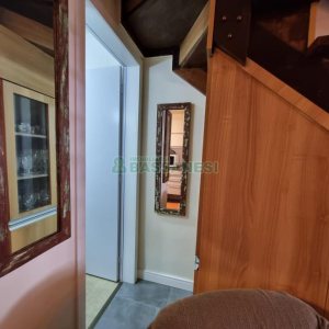 Sobrado com 60m², 1 dormitório, 1 vaga, no bairro Vinhedos em Caxias do Sul para Alugar