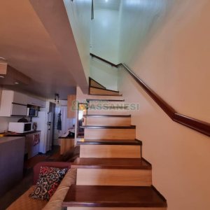 Sobrado com 60m², 1 dormitório, 1 vaga, no bairro Vinhedos em Caxias do Sul para Alugar