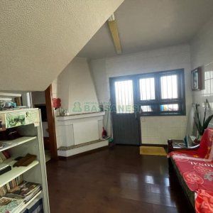 Casa com 188m², 3 dormitórios, 2 vagas, no bairro Panazzolo em Caxias do Sul para Comprar