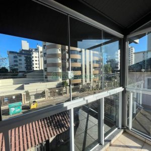 Casa com 188m², 3 dormitórios, 2 vagas, no bairro Panazzolo em Caxias do Sul para Comprar