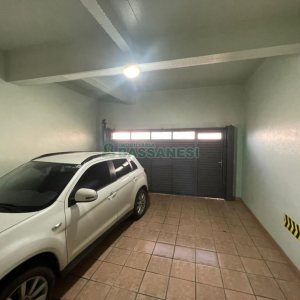 Casa com 188m², 3 dormitórios, 2 vagas, no bairro Panazzolo em Caxias do Sul para Comprar