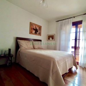 Apartamento com 120m², 3 dormitórios, 2 vagas, no bairro Pio X em Caxias do Sul para Comprar