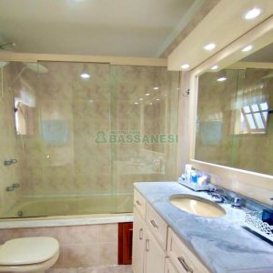 Apartamento com 120m², 3 dormitórios, 2 vagas, no bairro Pio X em Caxias do Sul para Comprar