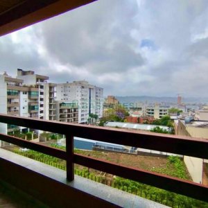 Apartamento com 120m², 3 dormitórios, 2 vagas, no bairro Pio X em Caxias do Sul para Comprar