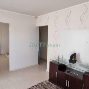 Casa com 292m², 7 dormitórios, 5 vagas, no bairro Jardim América em Caxias do Sul para Comprar