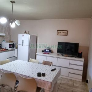 Casa com 292m², 7 dormitórios, 5 vagas, no bairro Jardim América em Caxias do Sul para Comprar