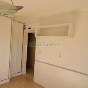 Casa com 292m², 7 dormitórios, 5 vagas, no bairro Jardim América em Caxias do Sul para Comprar
