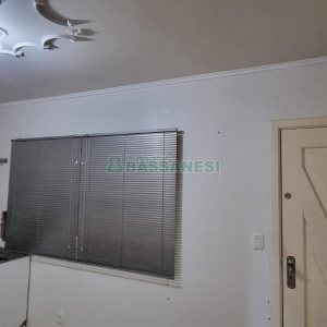 Casa com 292m², 7 dormitórios, 5 vagas, no bairro Jardim América em Caxias do Sul para Comprar