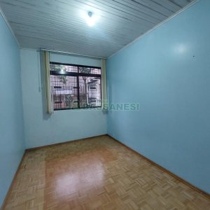 Casa com 125m², 3 dormitórios, 2 vagas, no bairro Presidente Vargas em Caxias do Sul para Comprar