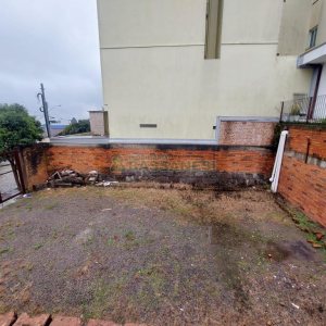 Casa com 125m², 3 dormitórios, 2 vagas, no bairro Presidente Vargas em Caxias do Sul para Comprar