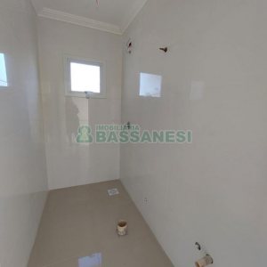 Sobrado com 130m², 3 dormitórios, 2 vagas, no bairro São Luiz em Caxias do Sul para Comprar