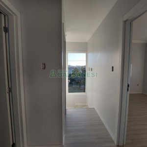 Sobrado com 130m², 3 dormitórios, 2 vagas, no bairro São Luiz em Caxias do Sul para Comprar