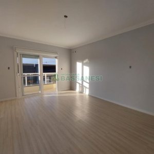 Sobrado com 130m², 3 dormitórios, 2 vagas, no bairro São Luiz em Caxias do Sul para Comprar