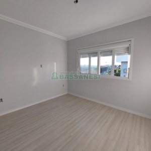 Sobrado com 130m², 3 dormitórios, 2 vagas, no bairro São Luiz em Caxias do Sul para Comprar