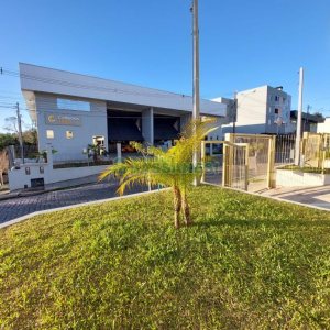 Sobrado com 130m², 3 dormitórios, 2 vagas, no bairro São Luiz em Caxias do Sul para Comprar