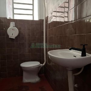 Pavilhão com 800m², no bairro Cruzeiro em Caxias do Sul para Alugar