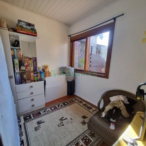 Sobrado com 90m², 2 dormitórios, 1 vaga, no bairro São Caetano em Caxias do Sul para Alugar