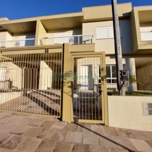 Sobrado com 130m², 3 dormitórios, 2 vagas, no bairro São Luiz em Caxias do Sul para Comprar