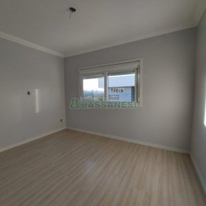 Sobrado com 130m², 3 dormitórios, 2 vagas, no bairro São Luiz em Caxias do Sul para Comprar