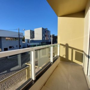 Sobrado com 130m², 3 dormitórios, 2 vagas, no bairro São Luiz em Caxias do Sul para Comprar