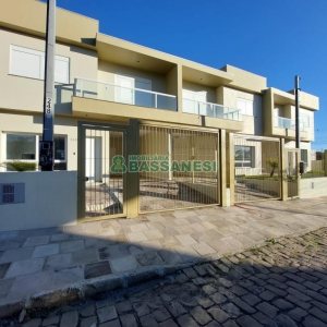 Sobrado com 130m², 3 dormitórios, 2 vagas, no bairro São Luiz em Caxias do Sul para Comprar