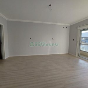 Sobrado com 130m², 3 dormitórios, 2 vagas, no bairro São Luiz em Caxias do Sul para Comprar