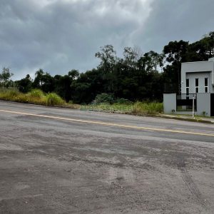Terreno com 300m², no bairro São Giácomo em Caxias do Sul para Comprar
