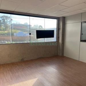 Pavilhão com 1160m², no bairro Jardim das Hortências em Caxias do Sul para Alugar