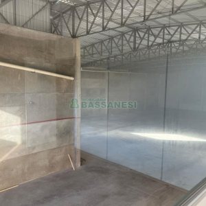 Pavilhão com 1160m², no bairro Jardim das Hortências em Caxias do Sul para Alugar