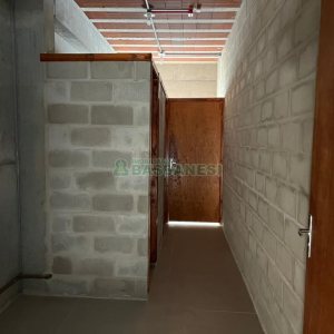 Pavilhão com 1160m², no bairro Jardim das Hortências em Caxias do Sul para Alugar