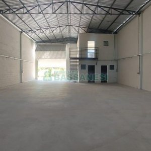 Pavilhão com 330m², no bairro Jardim das Hortências em Caxias do Sul para Alugar