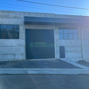 Pavilhão com 640m², no bairro Jardim das Hortências em Caxias do Sul para Alugar